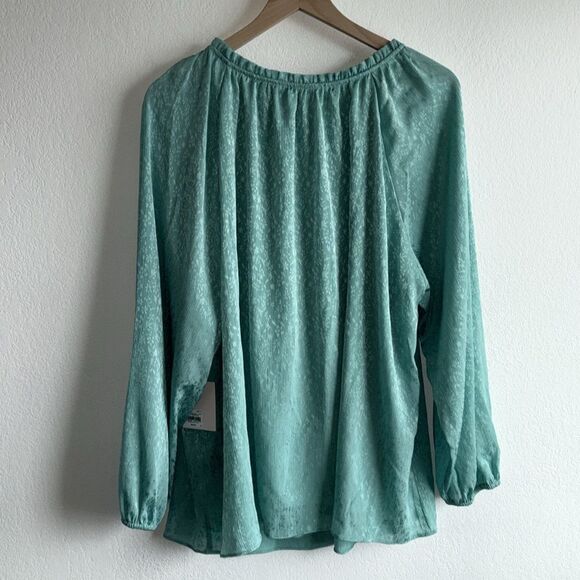 LC Lauren Conrad Satin Green Floral Balloon Sleeve Peasant Blouse Top Plus Sz 1x - Picture 3 of 12